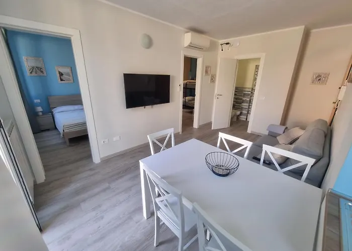 Aparthotel Serenella - Dependance 3*